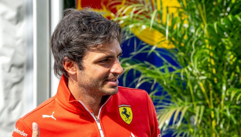 F Carlos Sainz Envoie Un Message Ferrari Apr S Son Troisi Me Podium