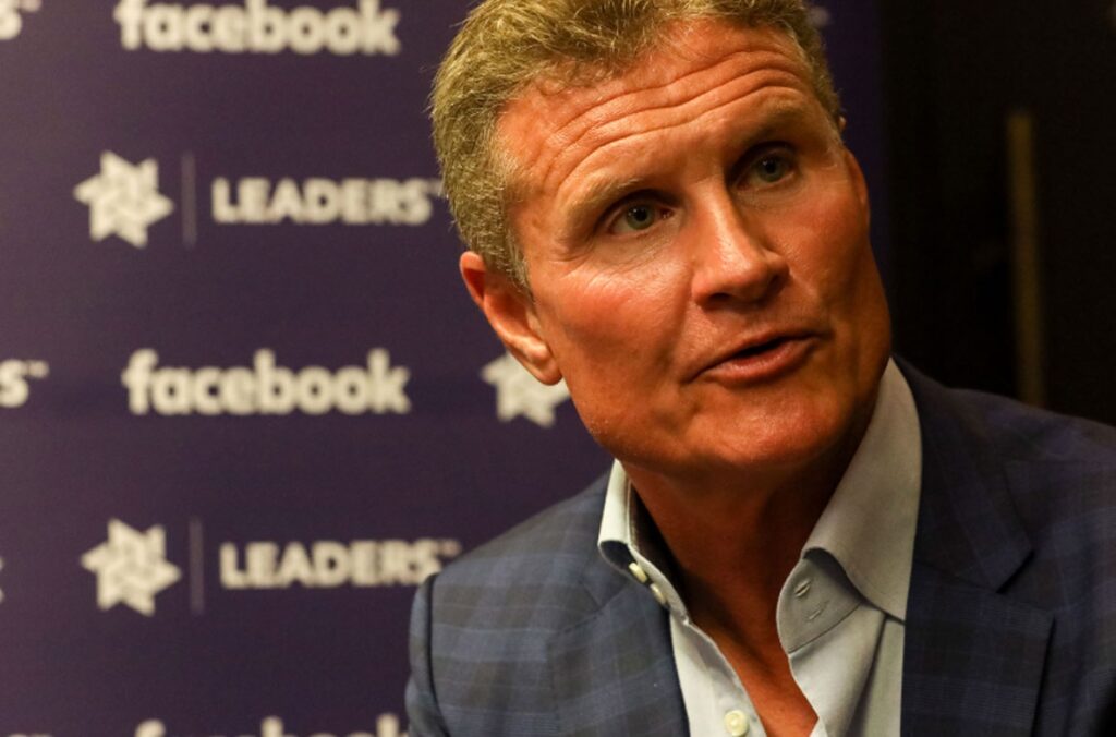 F1, David Coulthard tombe à plat avec Charles Leclerc