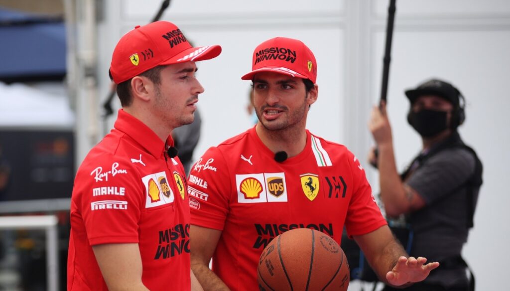 Jacques Villeneuve console Charles Leclerc et met en échec Carlos Sainz