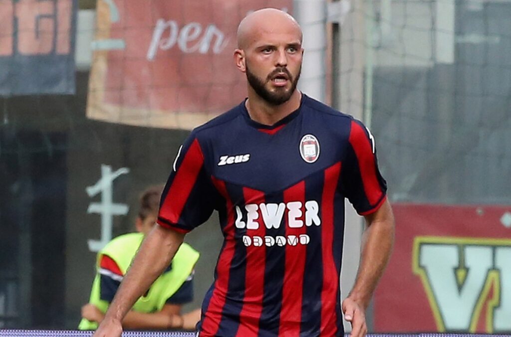 Ajeti entre B et A Albanie