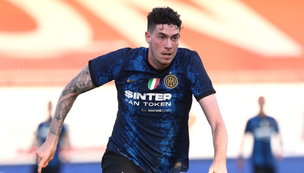 Inter, Bastoni jure fidélité aux fans de Beneamata