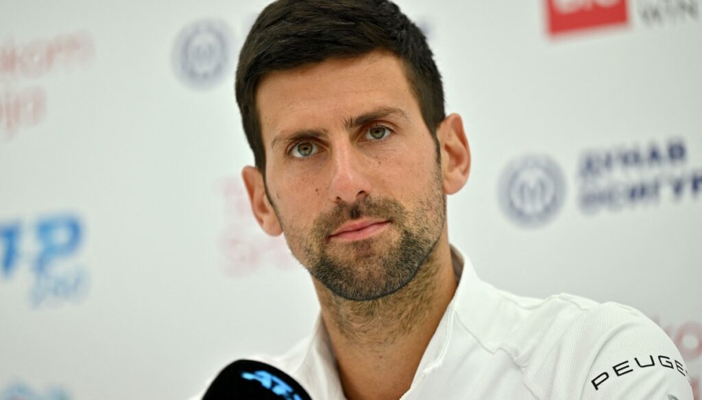 Novak Djokovic, John McEnroe explose :  » Quel st…ata  » !