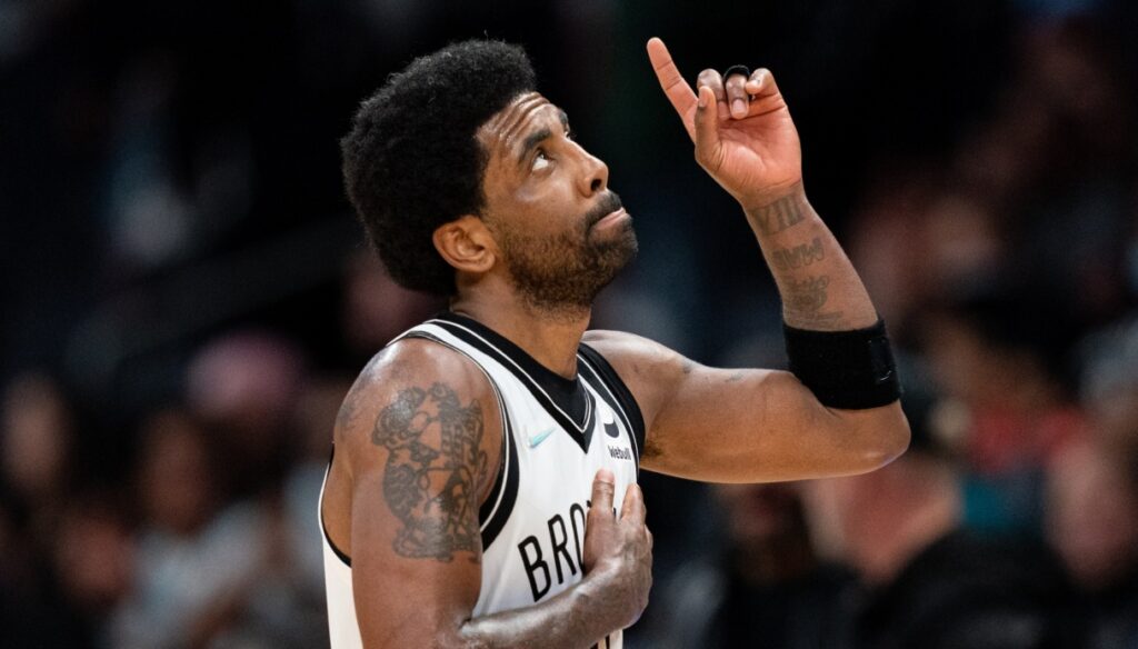 NBA, Kyrie Irving tente à nouveau sa chance avec Luka Doncic