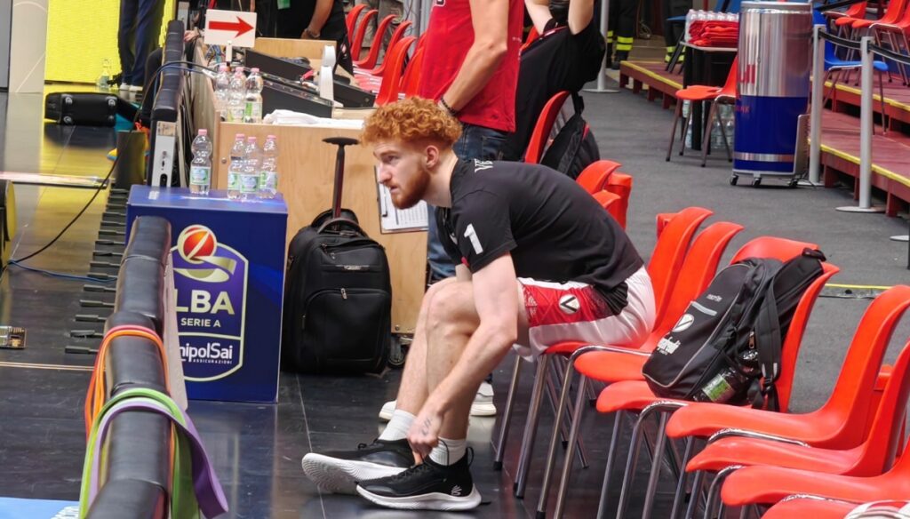 Virtus Bologna-Nico Mannion : c’est jaune