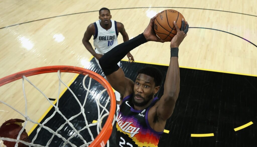 NBA, DeAndre Ayton reste avec les Suns : 133 millions sur quatre ans