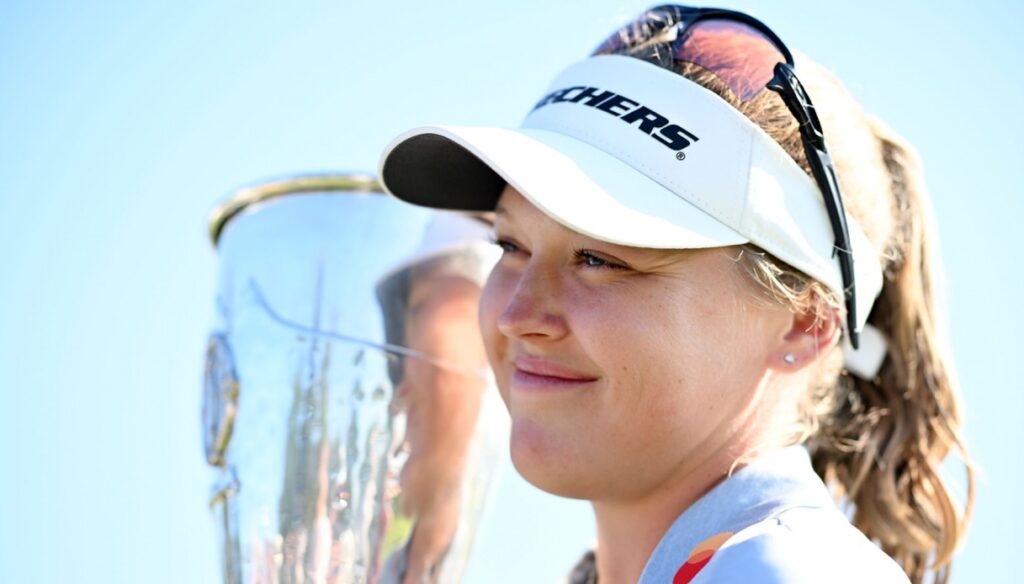 Brooke Mackenzie Henderson fait la fête en France