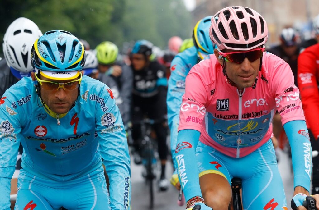 Michele Scarponi, une plaque pour avoir aidé Vincenzo Nibali