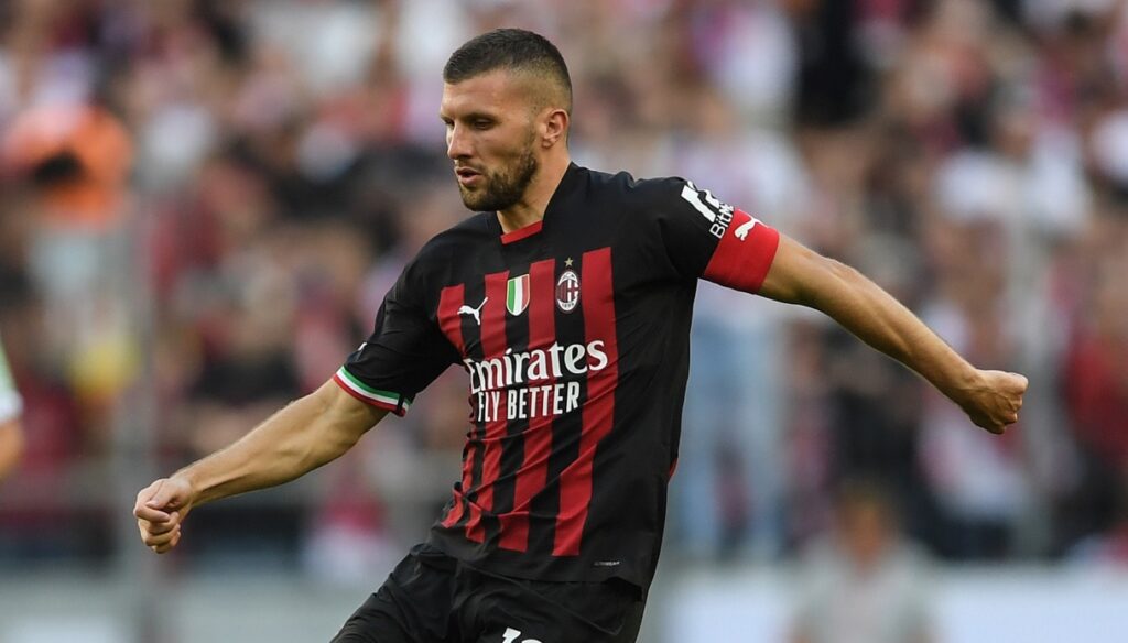 Milan fait le show, goleada en Autriche et bons sentiments