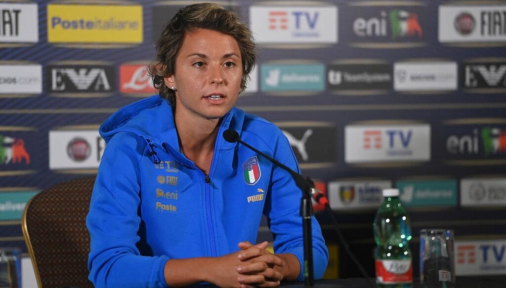 Valentina Giacinti : « Le professionnalisme ne résout pas tout ».