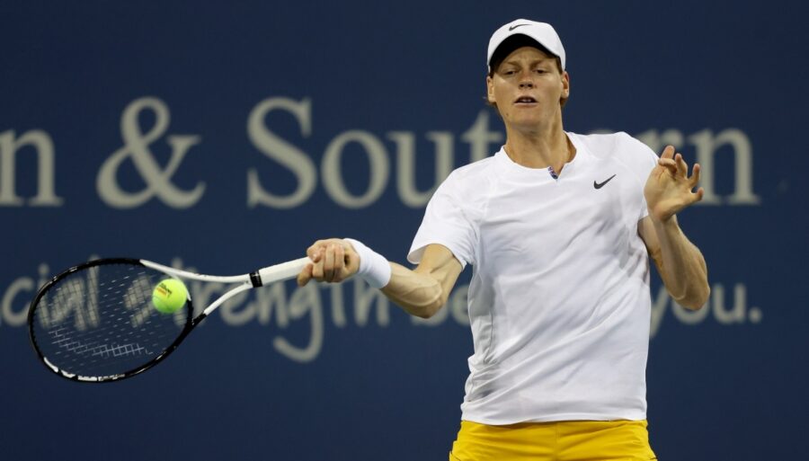 Cincinnati : deux balles de match gaspillées, Jannik Sinner éliminé