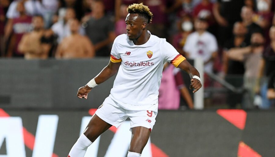 Tammy Abraham plaisante avec Paulo Dybala