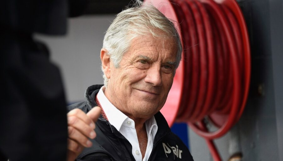 Giacomo Agostini mise à nouveau sur Pecco Bagnaia