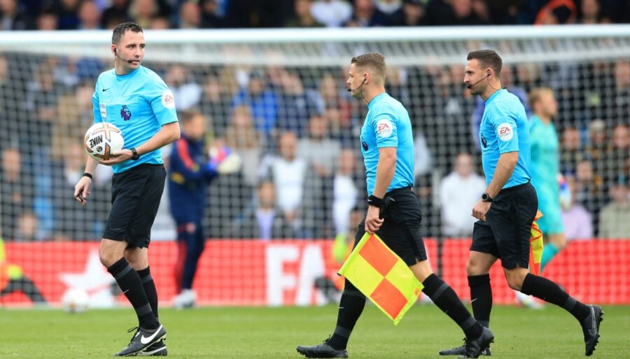 Premier League, dimanche surréaliste : Leeds-Arsenal suspendu pendant 40 minutes