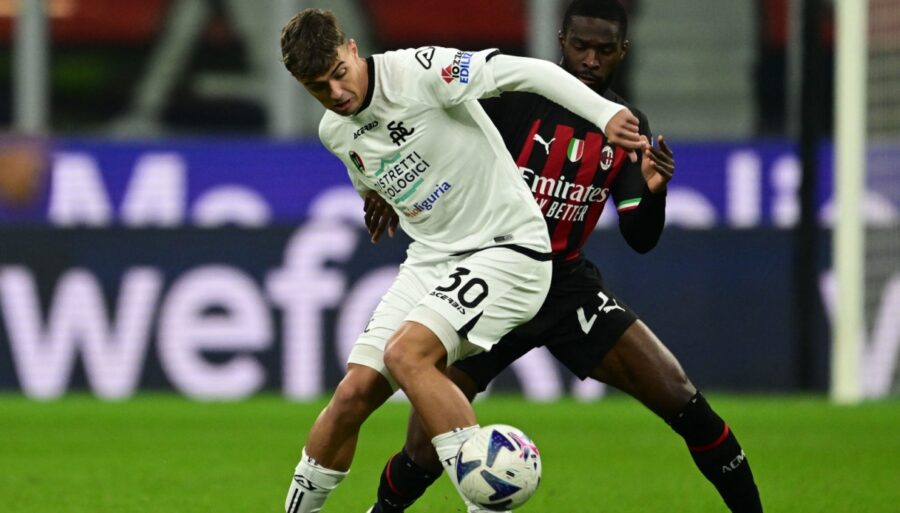 Daniel Maldini punit « son » Milan devant le public de San Siro