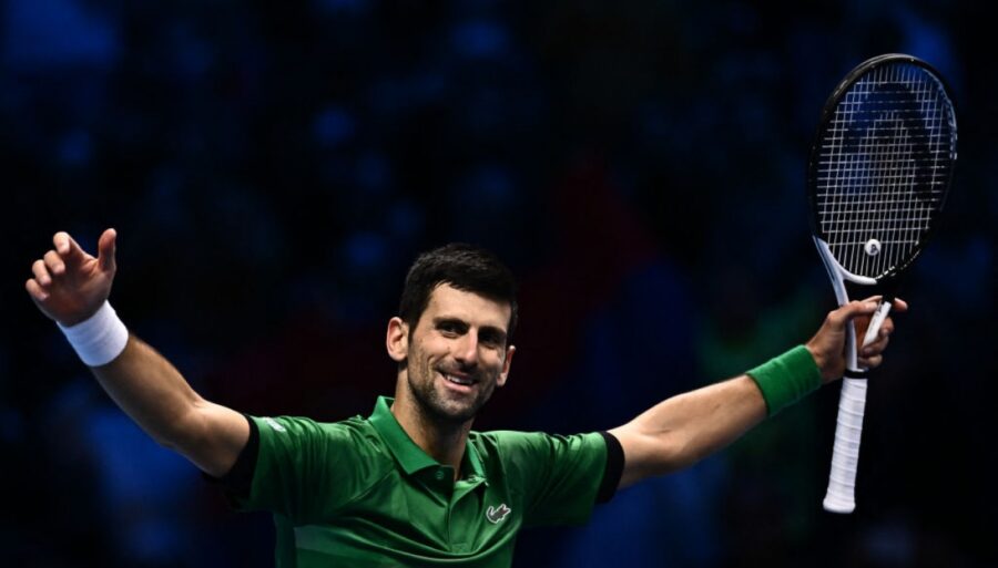 Novak Djokovic égale Roger Federer à Turin