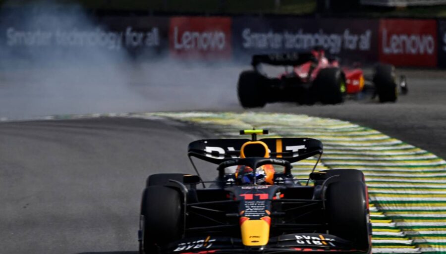 Max Verstappen et Sergio Perez, tempête de radio