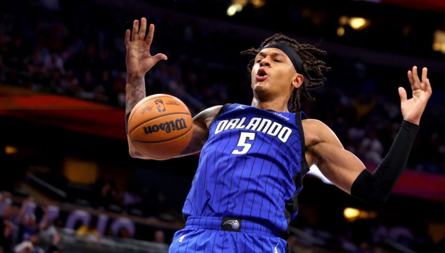 NBA : Le Magic s’en sort avec un excellent Banchero, le Jazz s’incline face aux Wolves sans Fontecchio