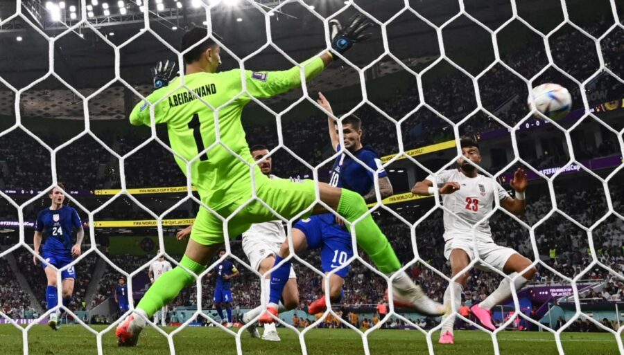 Qatar 2022, les USA en huitième de finale grâce à Pulisic. L’Angleterre en tête du groupe