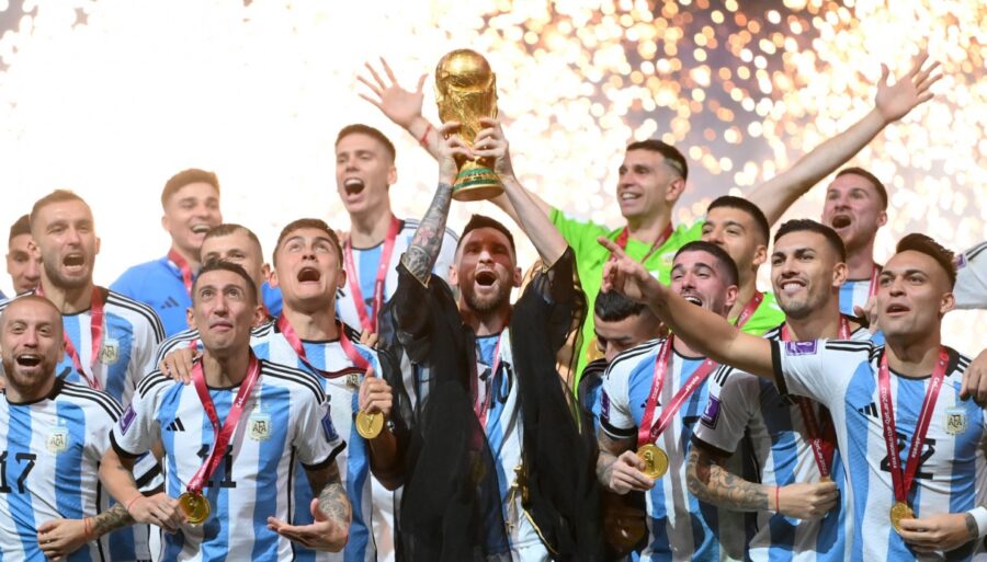Ecstasy Argentine, Leo Messi n’oublie pas Diego Maradona