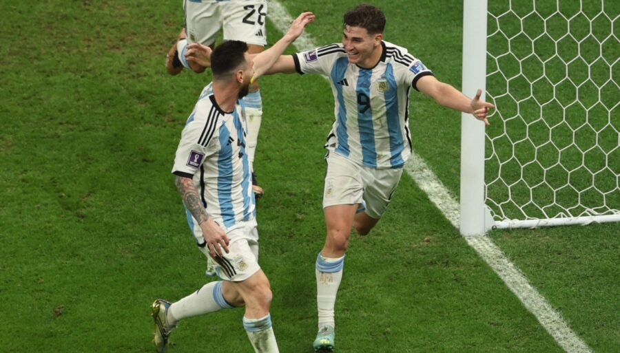 Qatar 2022, l’Argentine première finaliste : Messi et Alvarez coulent la Croatie
