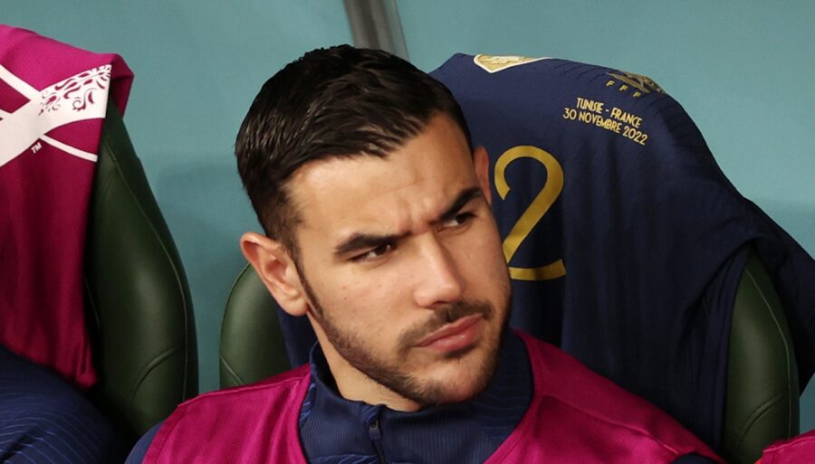 France, la cheville de Theo Hernandez inquiète Deschamps