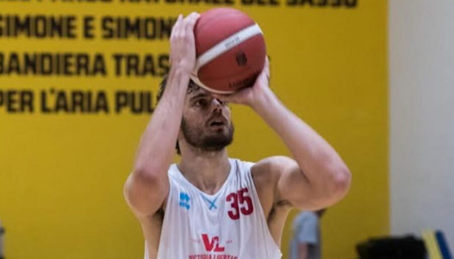 Pesaro, Leonardo Totè défie Virtus Bologna