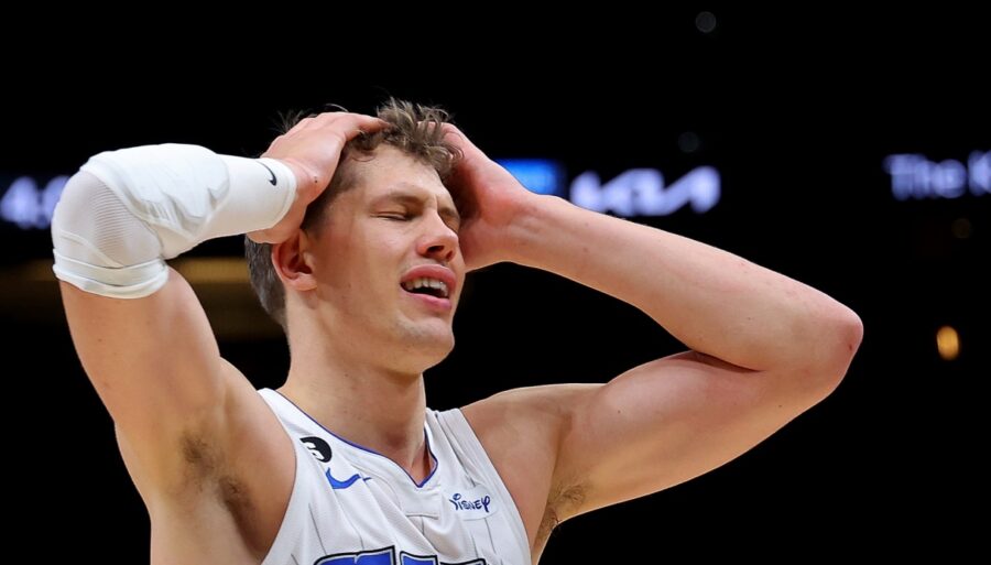 NBA, La bagarre entre les Pistons et le Magic coûte cher : 11 suspensions.