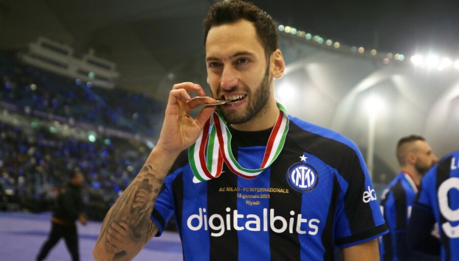 Supercoupe d’Italie, Hakan Calhanoglu dans le venin : « Le karma revient toujours ».