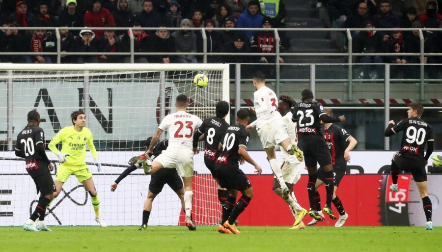 Tammy Abraham marque le but de Milan dans les dernières minutes : 2-2 à San Siro.