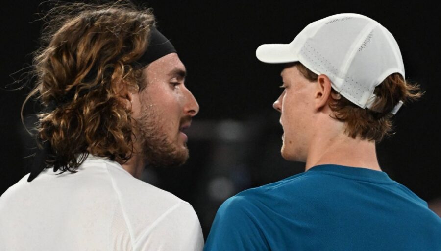 Mouratoglu fait l’éloge de Jannik Sinner : « Il frappe la balle de façon incroyable ».
