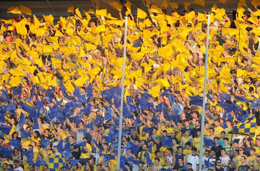 Modène contre Gênes : match nul 2-2 au stade Braglia.