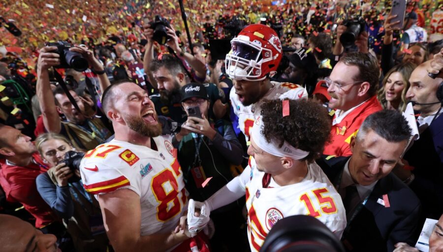 Super Bowl LVII, Kansas City triomphe à la dernière minute : les Eagles mettent K.O.