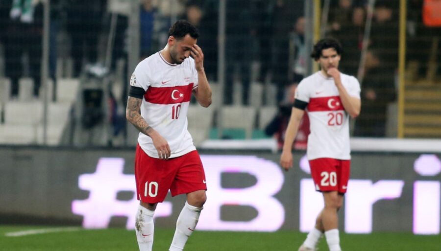 Hakan Calhanoglu blessé, l’Inter inquiet