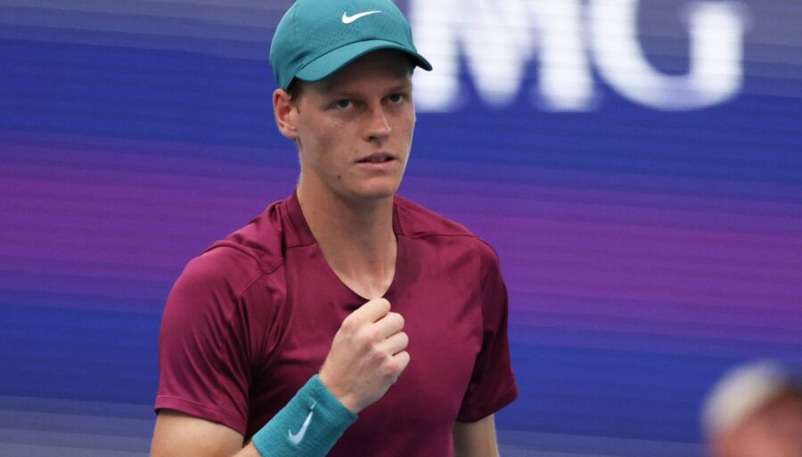 Jannik Sinner, Paolo Bertolucci va plus loin