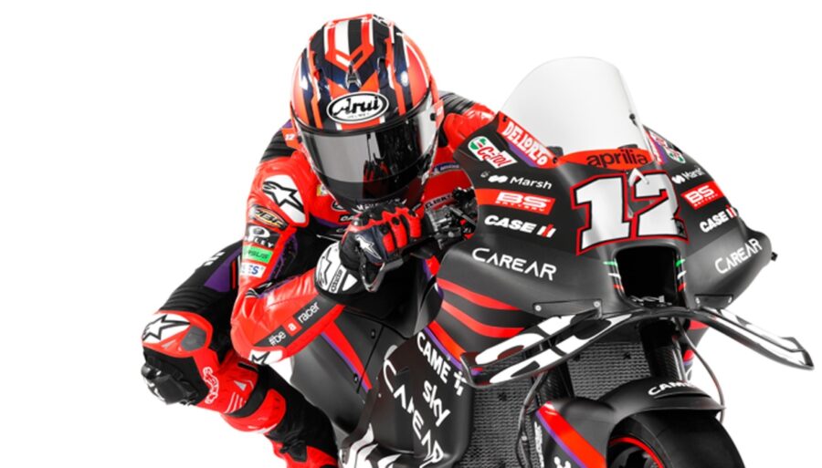 Maverick Viñales fait la promotion de la nouvelle Aprilia et de la course Sprint