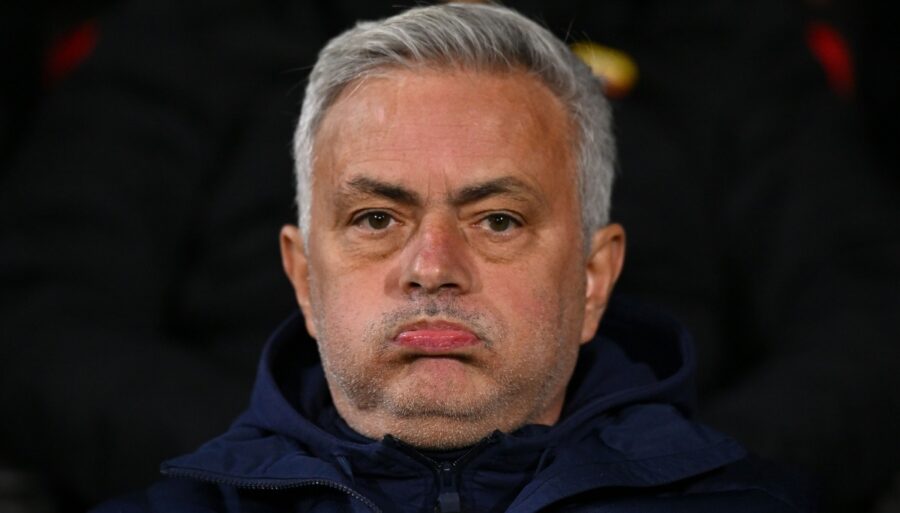 Pas de derby pour Mourinho : la disqualification de deux jours est confirmée