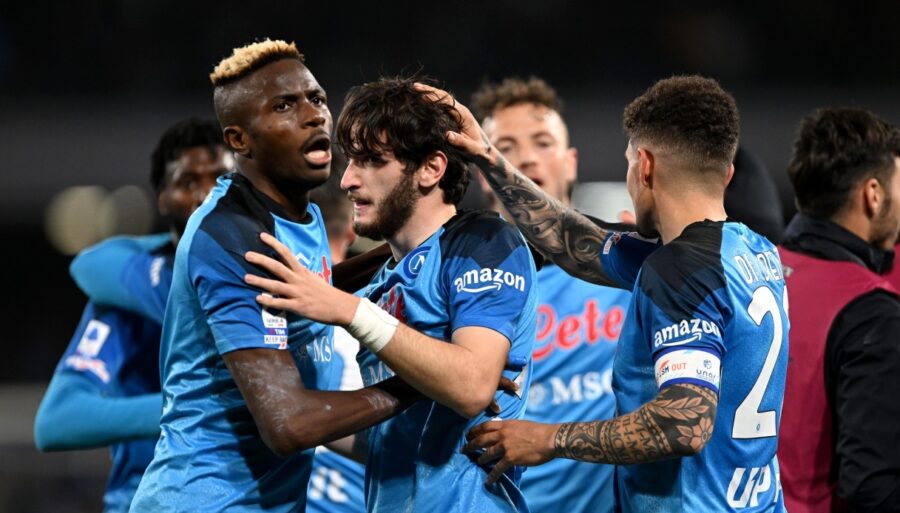 Champions : Osimhen en furie, Naples en quarts pour la première fois