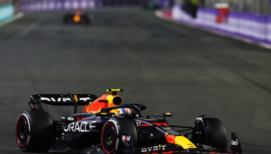 GP d’Arabie saoudite : seul Perez bat Max Verstappen, Charles Leclerc 7e derrière Sainz.