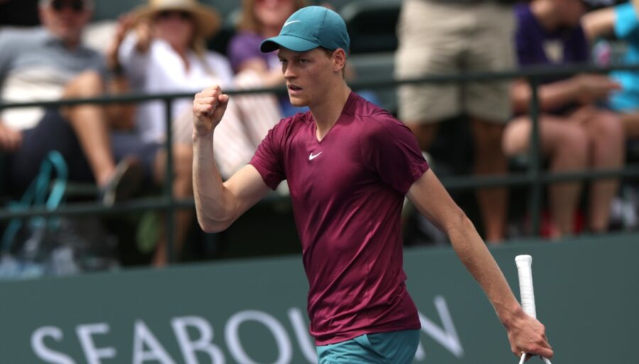 Indian Wells : Jannik Sinner souffre pendant trois jeux, puis bat Gasquet