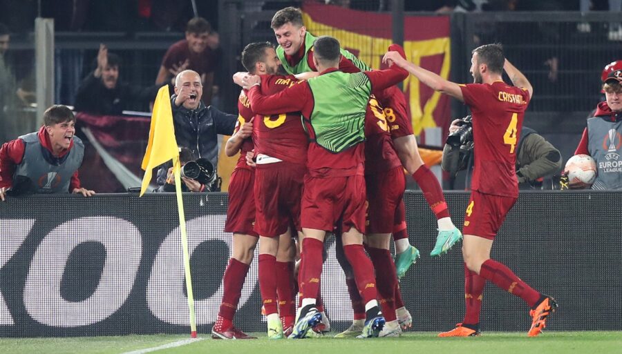 Le cœur de la Roma bat : Feyenoord éliminé en prolongation, les Giallorossi en tête