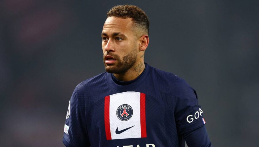 La révolution du PSG, Neymar suit Leo Messi