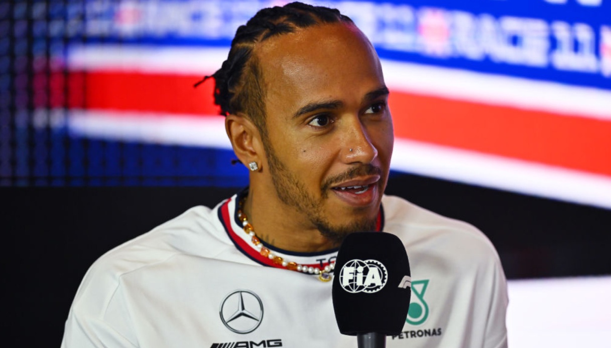 Lewis Hamilton n'hésite pas à renouveler son contrat - Sportal.fr