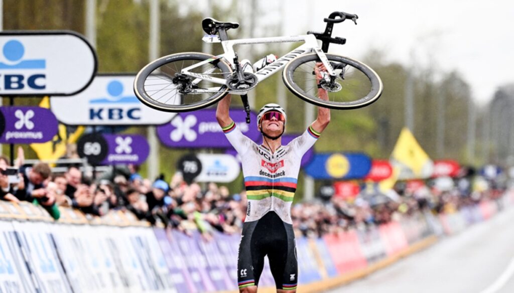 Mathieu Van der Poel triomphe au Tour des Flandres Sportal.fr