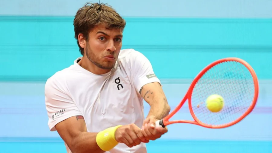 Quand Flavio Cobolli jouera contre Alexander Zverev à Halle : un seul précédent entre les deux