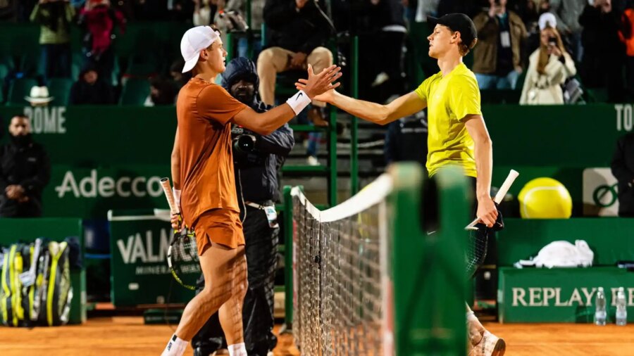 Holger Rune se sent stimulé par Jannik Sinner