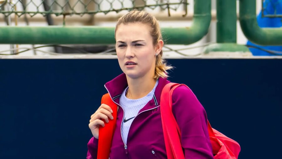 Anna Kalinskaya se refait une beauté et revient dans le jeu