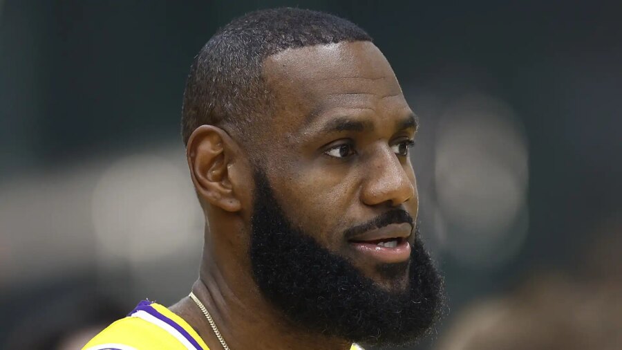 LeBron James : carrière sportive, intérêts personnels, famille et enfants, récompenses et honneurs