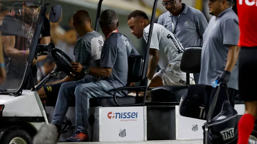 Nouvel arrêt pour Neymar : blessure musculaire et arrêt de 4 à 6 semaines