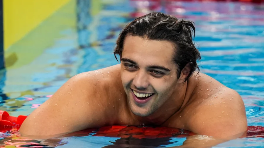Thomas Ceccon établit un record sur le 200 dos : un record historique italien tombe