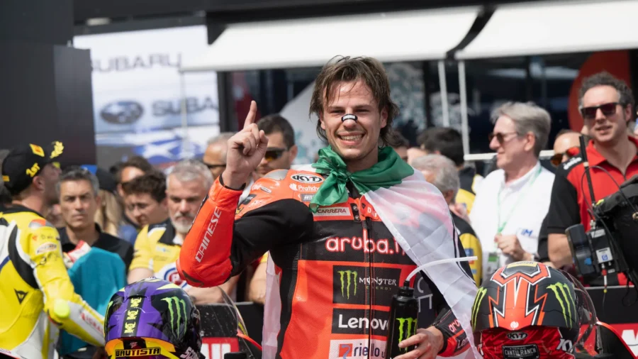 Superbike, Ducati : Bulega renouvelle son contrat, adieu Bautista